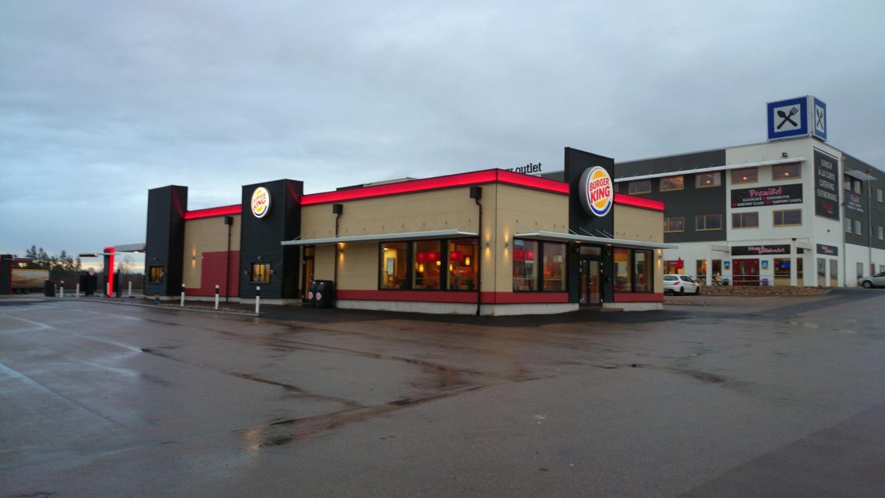 Trestads Restaurang Hotell&Pensionat Vänersborg Zewnętrze zdjęcie