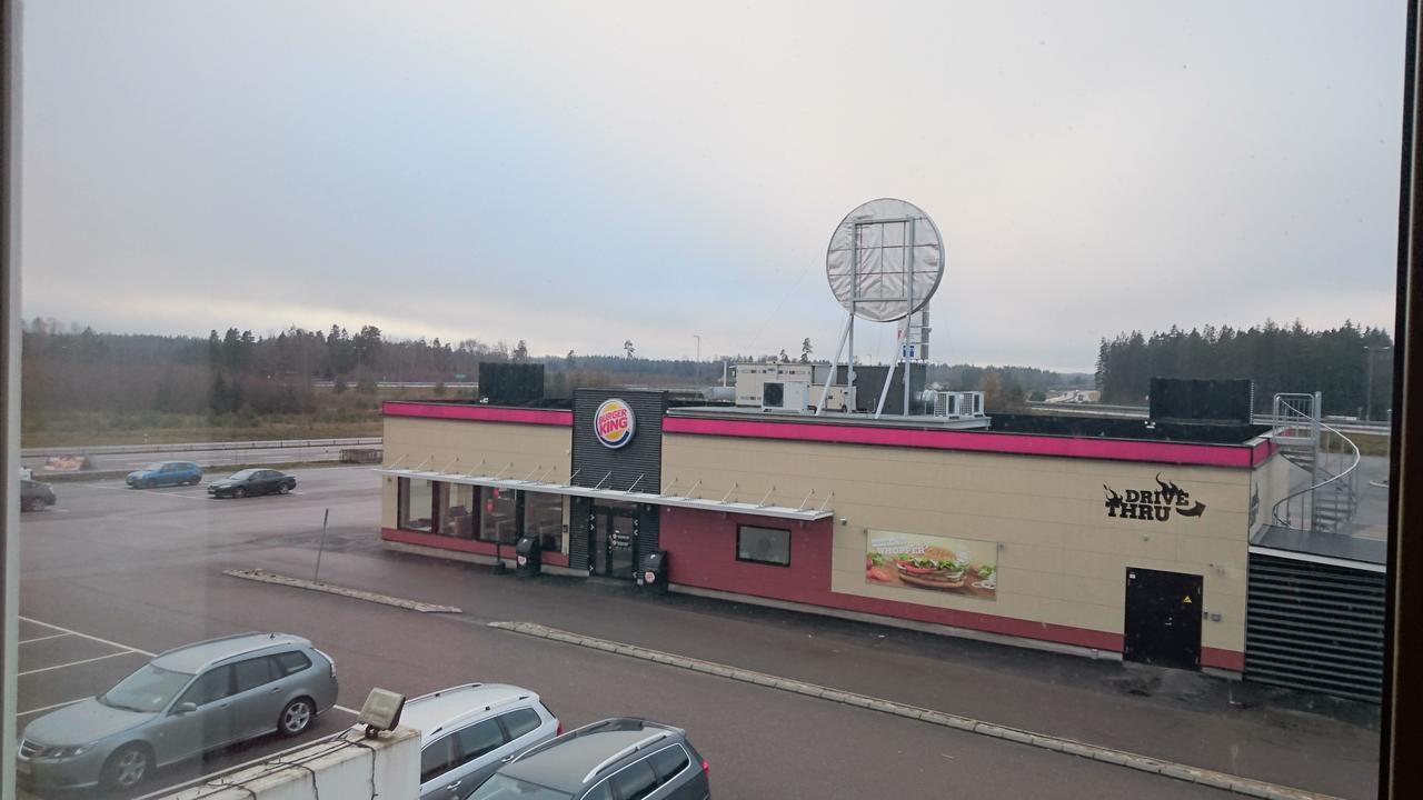 Trestads Restaurang Hotell&Pensionat Vänersborg Zewnętrze zdjęcie